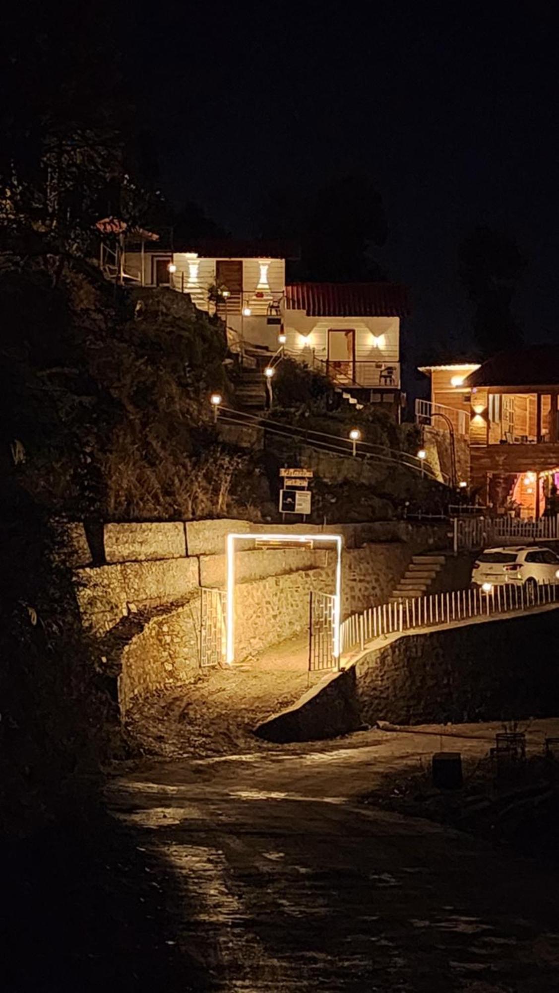 Hotel The Mystic Pines Nainital Esterno foto